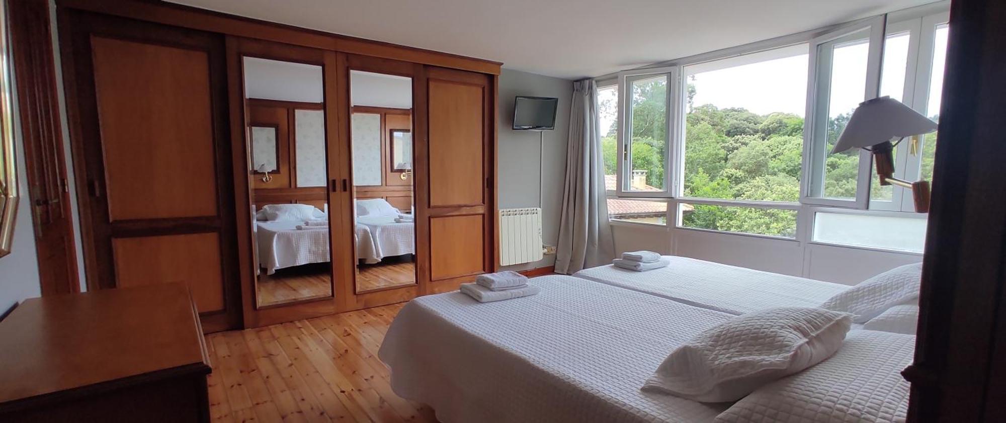 Apartamentos El Jornu Llanes Eksteriør billede
