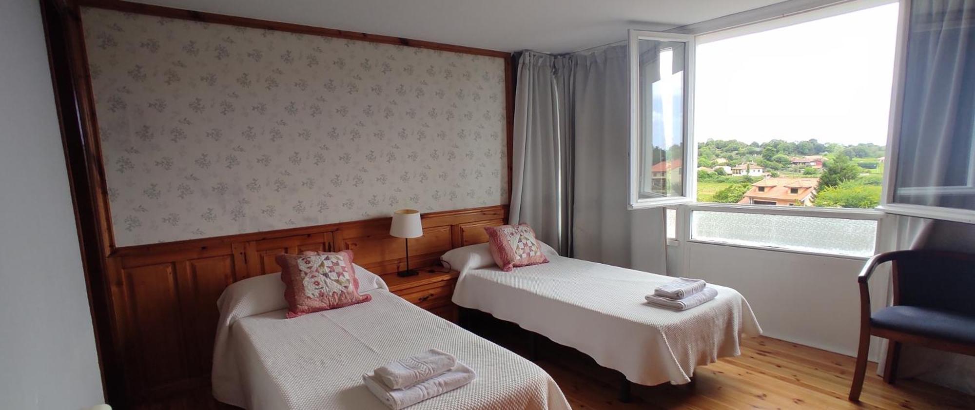 Apartamentos El Jornu Llanes Eksteriør billede